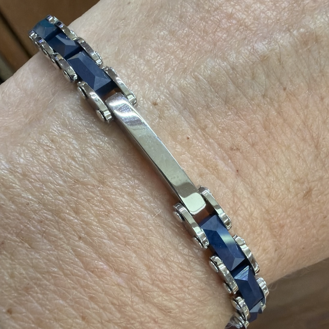 BRACCIALE CON TARGA BLU