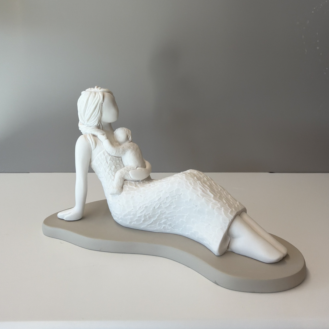 STATUINA MAMMA SDRAIATA