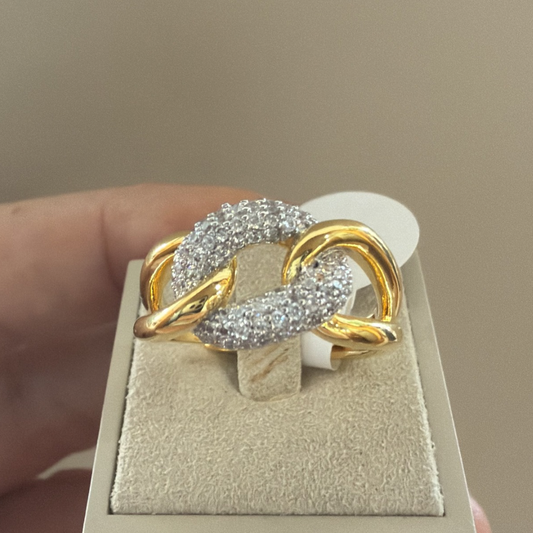 ANELLO DORATO E ZIRCONI